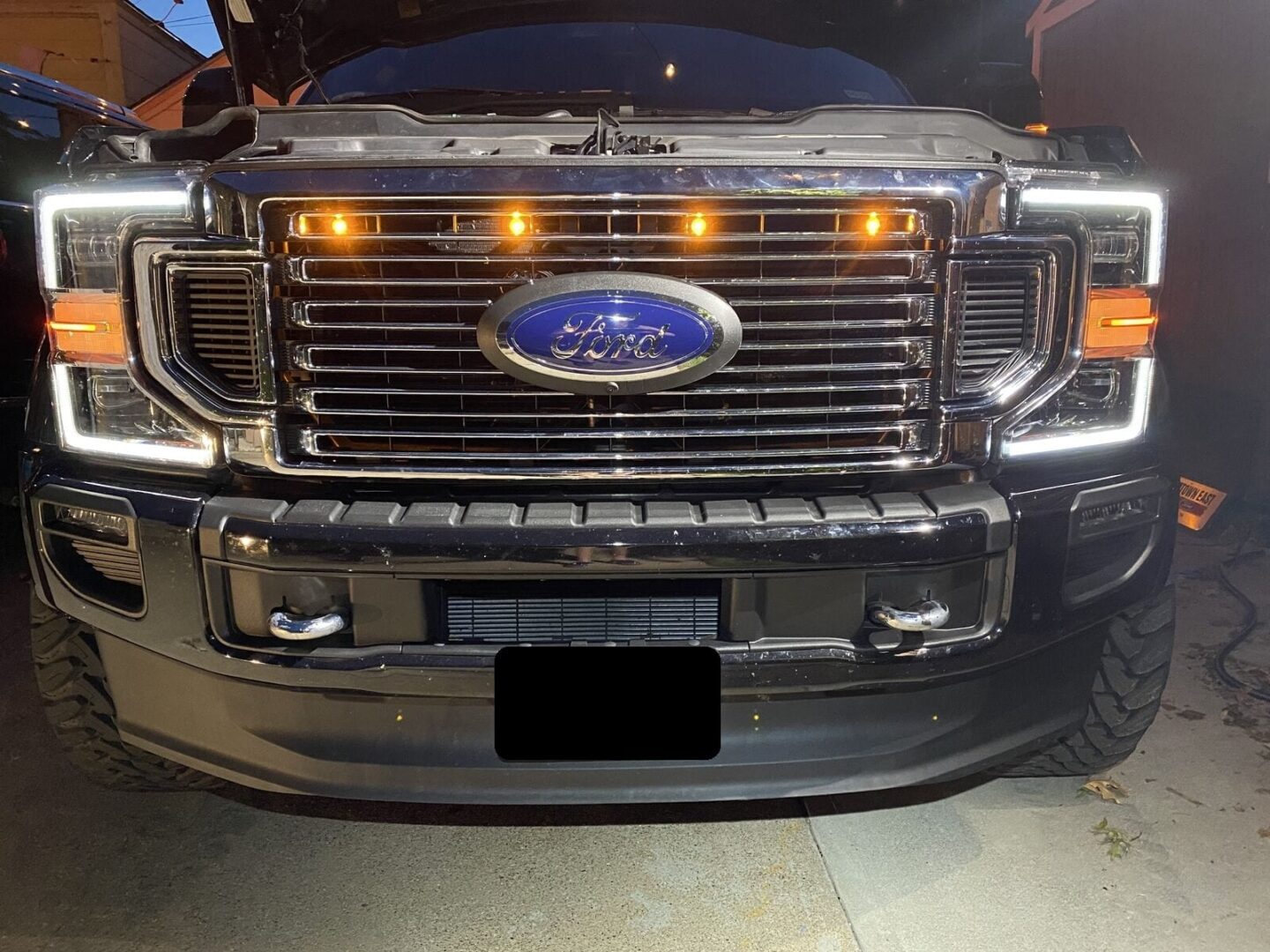 Custom Auto Works 2020-2022 F-250 F-350 Super Duty with High Flow Grill Raptor Style Grill Light
