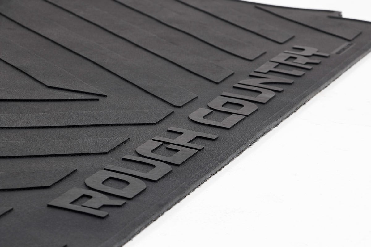 Rough Country GM Bed Mat w/RC Logos 19-24 Silverado/Sierra 1500 8ft Bed