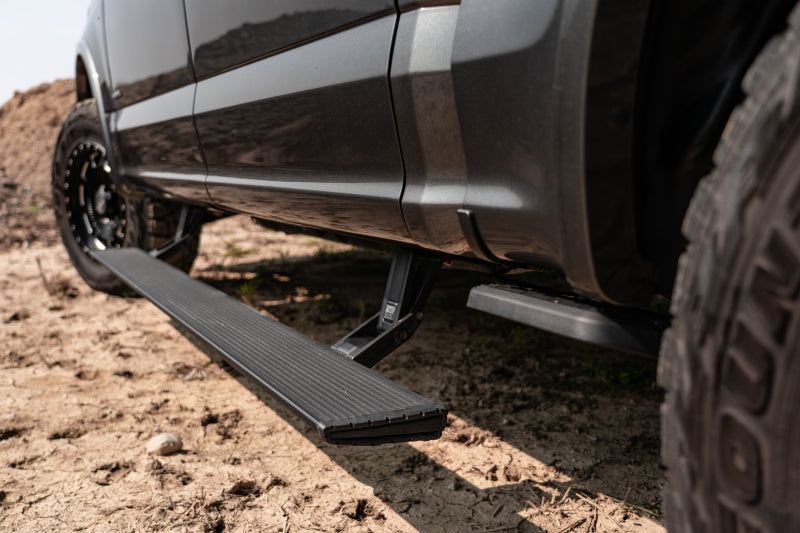 AMP Research 20-22 Jeep Gladiator (Launch/Overlnd/Rubicon/Sport/Sport S) PowerStep Xtreme - Black