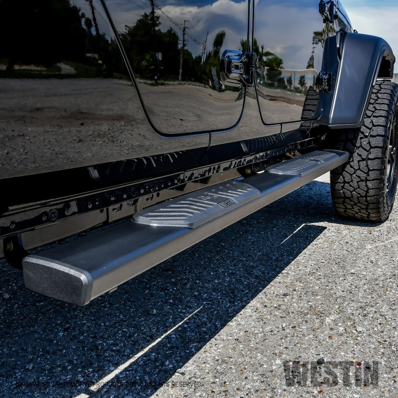 Westin 2020 Jeep Gladiator R5 Nerf Step Bars - Black